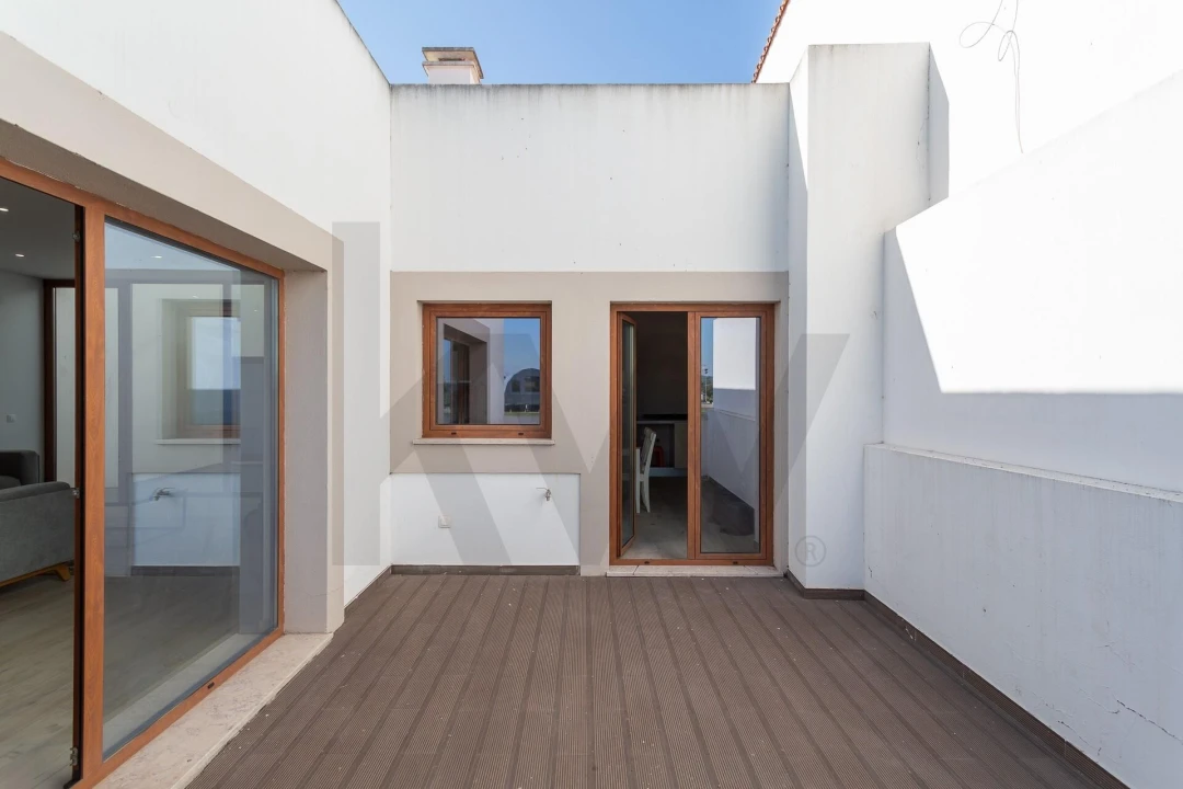 Moradia T3 para Venda em Santa Maria do Castelo e Santiago e Santa Susana Foto 7