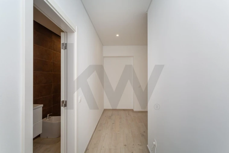 Moradia T3 para Venda em Santa Maria do Castelo e Santiago e Santa Susana Foto 22