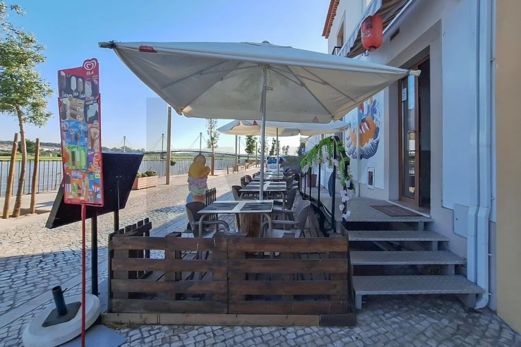 Moradia T3 para Venda em Santa Maria do Castelo e Santiago e Santa Susana Foto 30