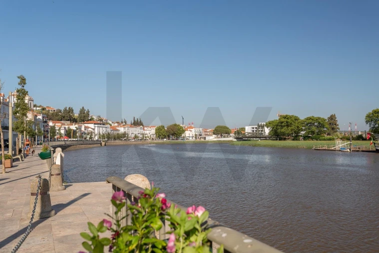 Moradia T3 para Venda em Santa Maria do Castelo e Santiago e Santa Susana Foto 33