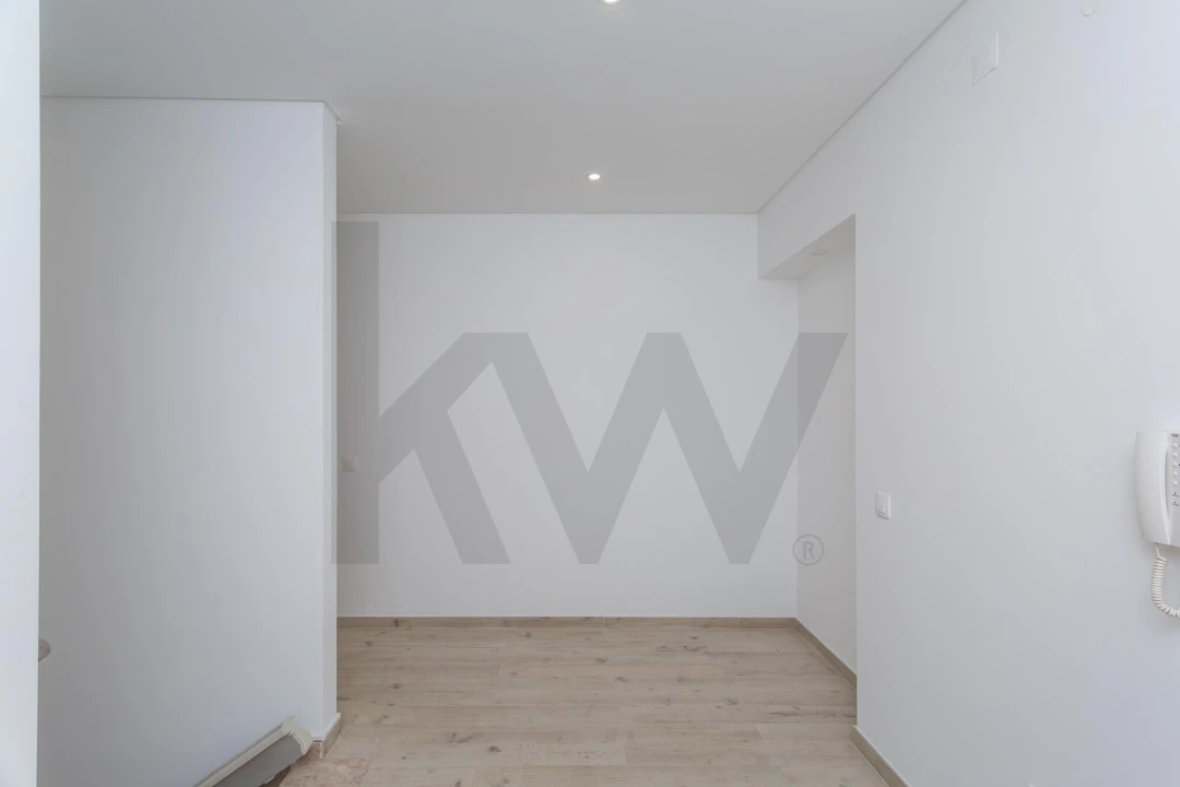 Moradia T3 para Venda em Santa Maria do Castelo e Santiago e Santa Susana Foto 19