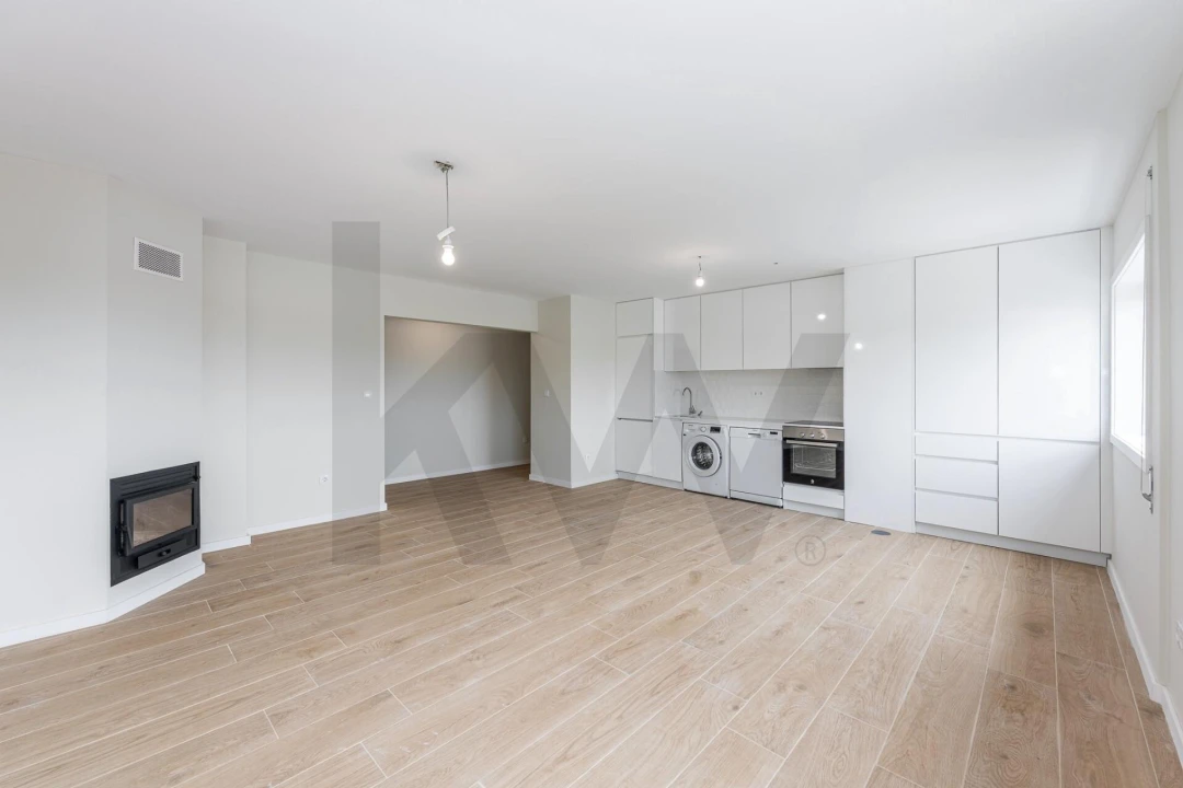 Apartamento T2 para Arrendamento em Valongo Foto 3