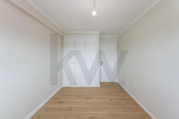 Apartamento T2 para Arrendamento em Valongo Foto 8