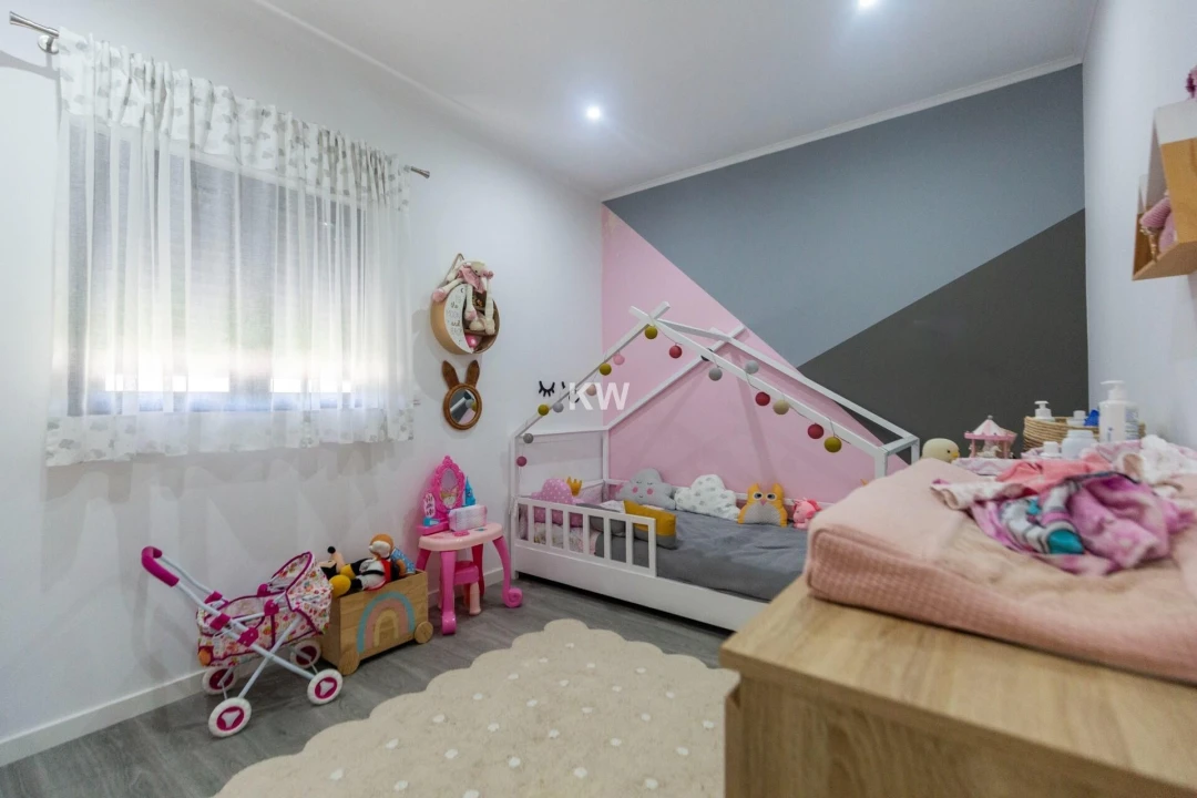 Moradia T3 para Venda em Encarnação Foto 22