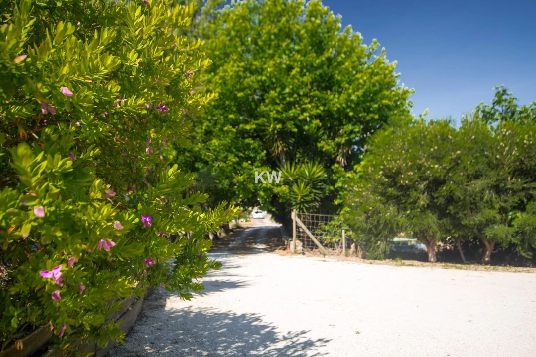 Moradia T3 para Venda em Encarnação Foto 17