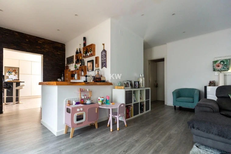 Moradia T5 para Venda em Encarnação Foto 20