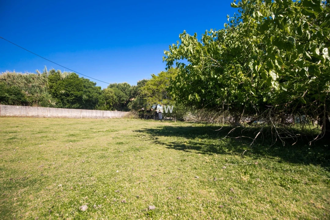 Moradia T3 para Venda em Encarnação Foto 4