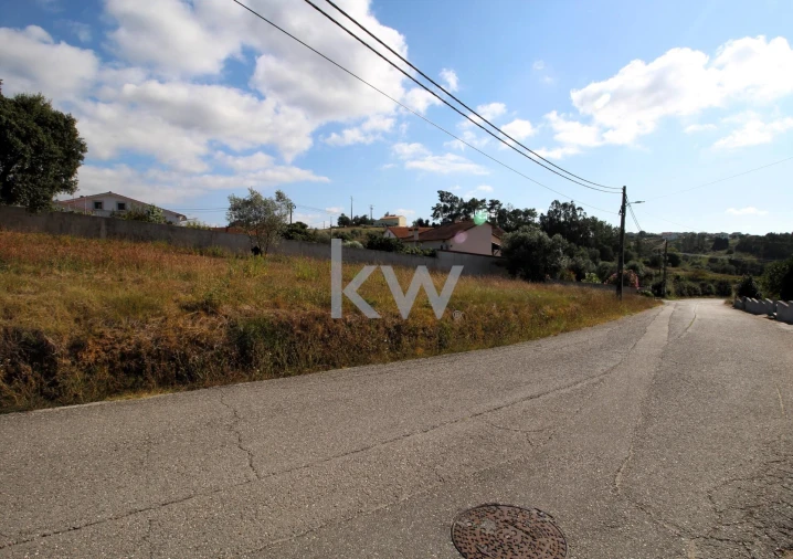 Terreno para Venda em Soure Foto 2