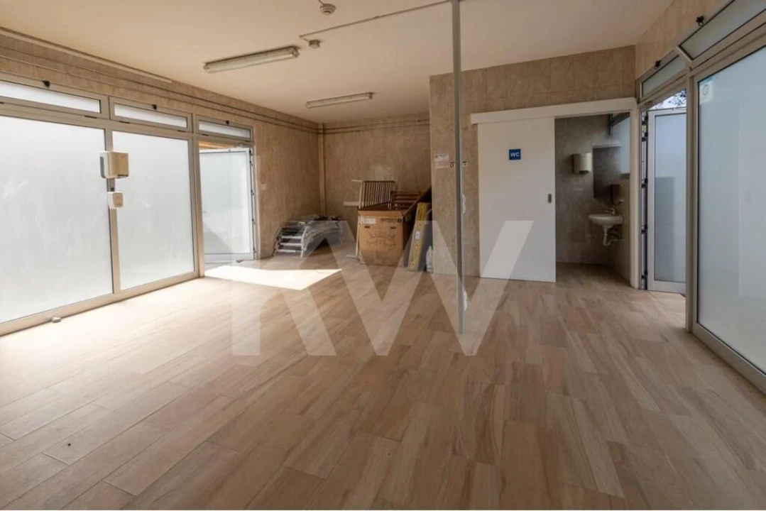 Moradia T4 para Venda em Rabo de Peixe Foto 26