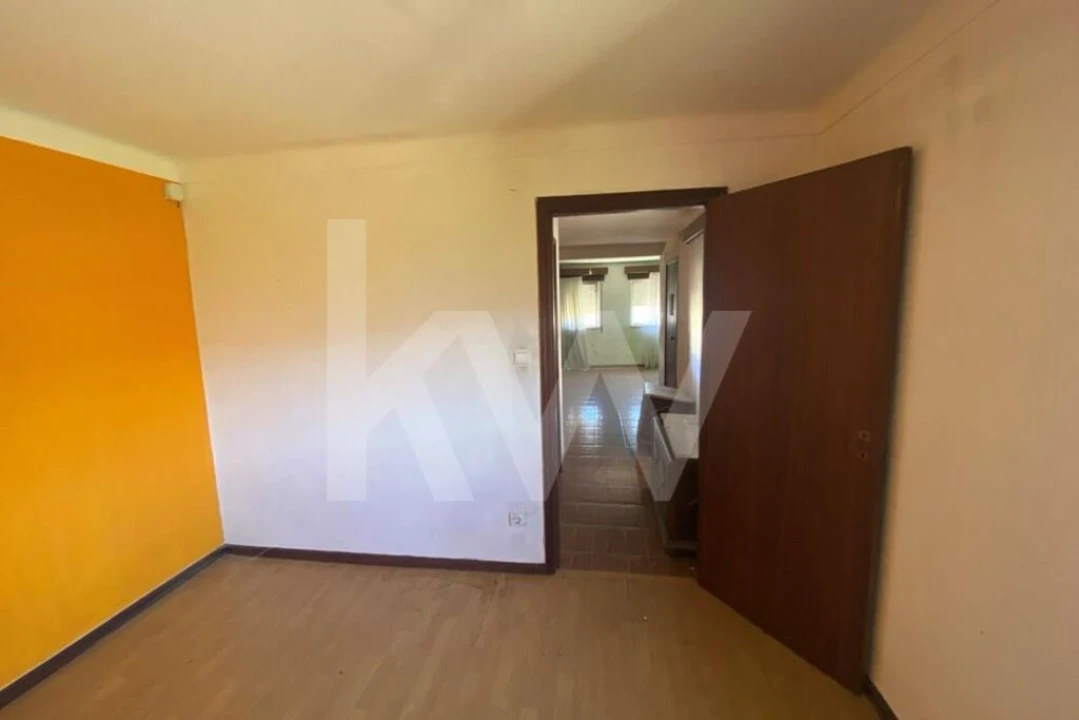 Moradia T3 para Venda em Freigil e Miomães Foto 5