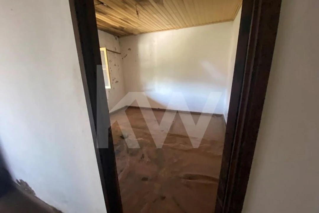 Moradia T3 para Venda em Freigil e Miomães Foto 14