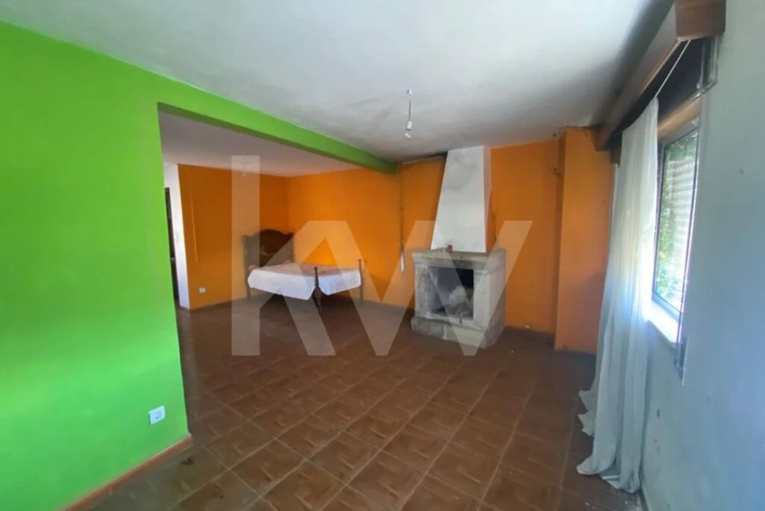 Moradia T3 para Venda em Freigil e Miomães Foto 8