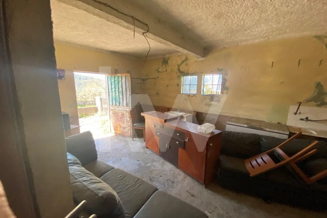 Moradia T3 para Venda em Freigil e Miomães Foto 27