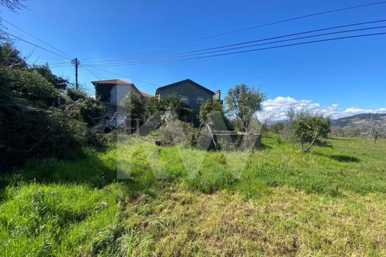 Moradia T3 para Venda em Freigil e Miomães Foto 43