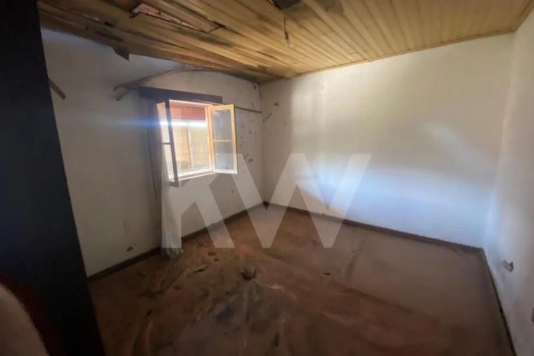 Moradia T3 para Venda em Freigil e Miomães Foto 15