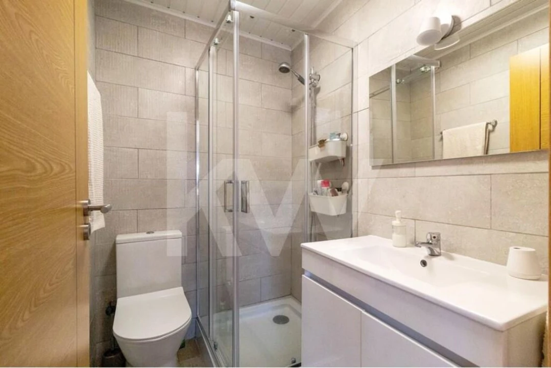 Moradia T2 para Venda em Serzedo e Perosinho Foto 3