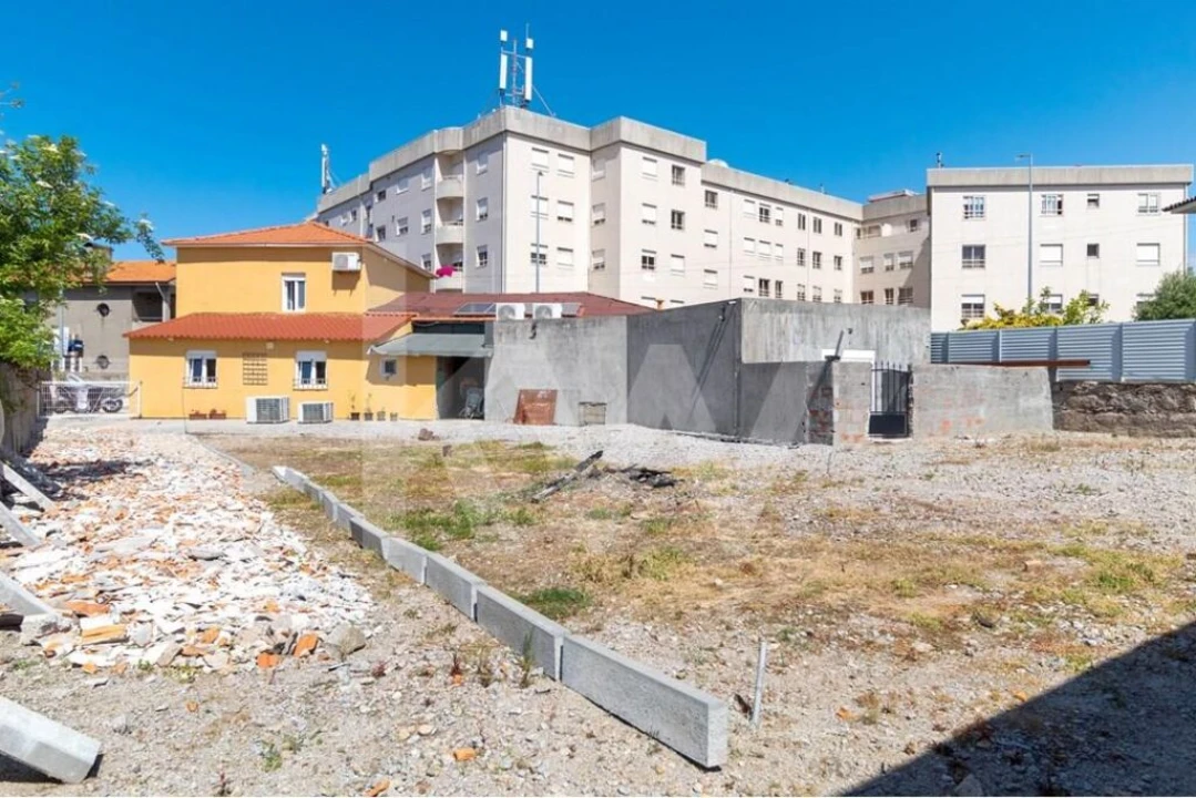 Moradia T2 para Venda em Serzedo e Perosinho Foto 23