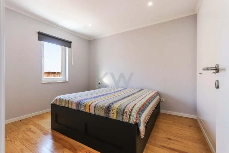 Moradia T4 para Venda em Miragaia e Marteleira Foto 21