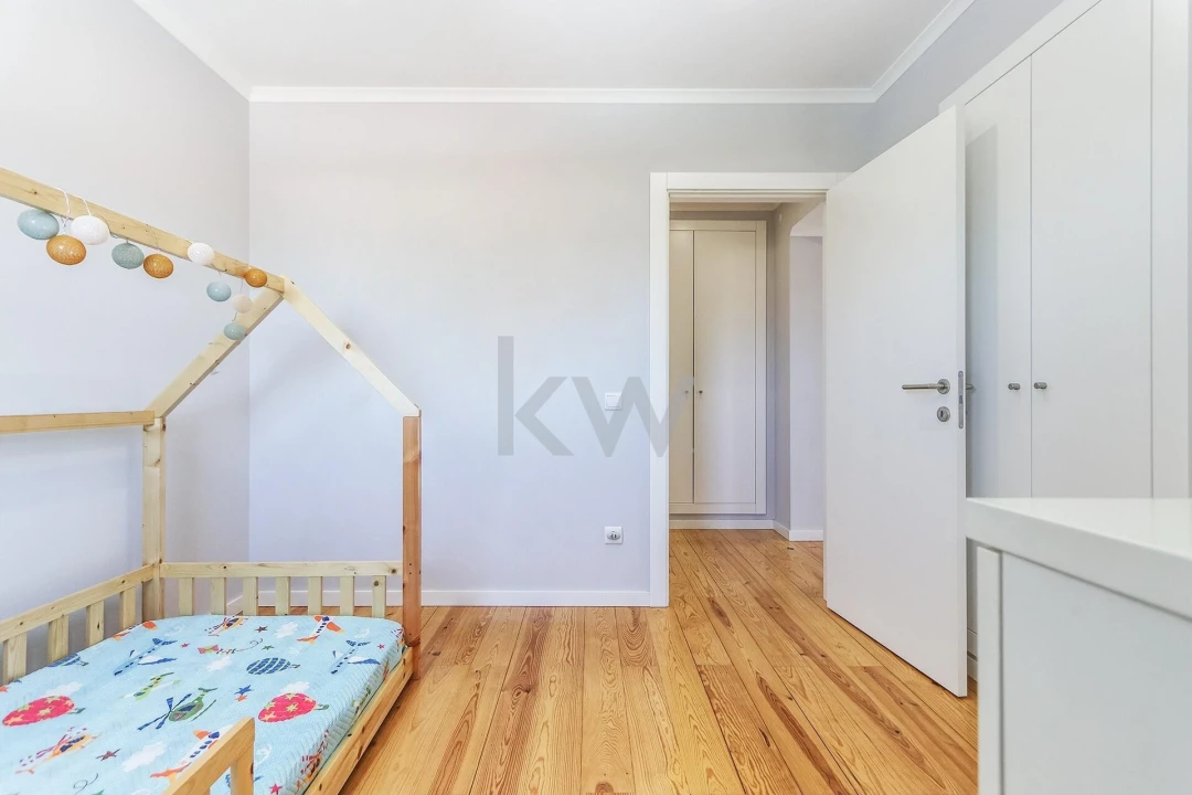 Moradia T4 para Venda em Miragaia e Marteleira Foto 19