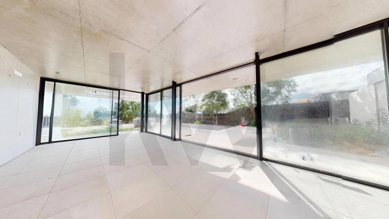 Moradia T4 para Venda em Rosto do Cão (São Roque) Foto 4