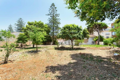 Moradia T5 para Venda em Carcavelos e Parede