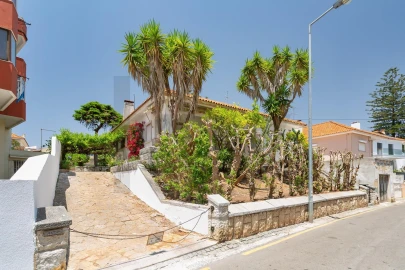 Moradia T5 para Venda em Carcavelos e Parede