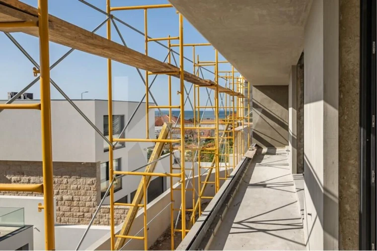 Moradia T4 para Venda em São Felix da Marinha Foto 12