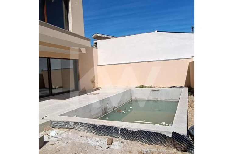 Moradia T4 para Venda em São Felix da Marinha Foto 20