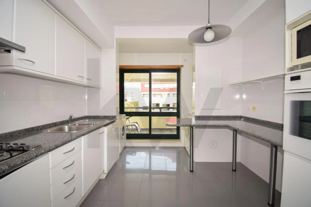 Apartamento T2 para Venda em Olivais Foto 3