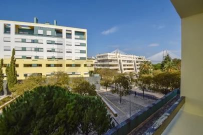 Apartamento T2 para Venda em Olivais