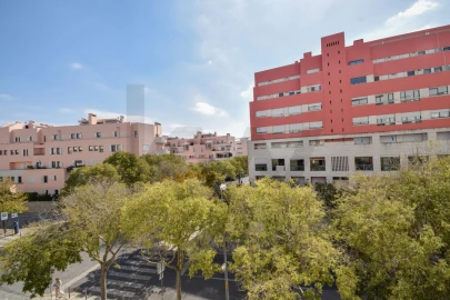 Apartamento T2 para Venda em Olivais