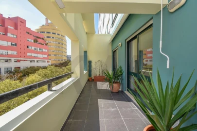 Apartamento T2 para Venda em Olivais