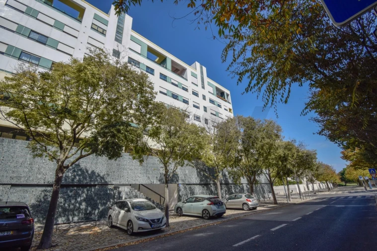 Apartamento T2 para Venda em Olivais Foto 23