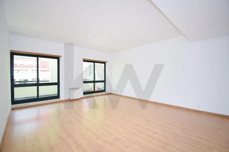 Apartamento T2 para Venda em Olivais Foto 2