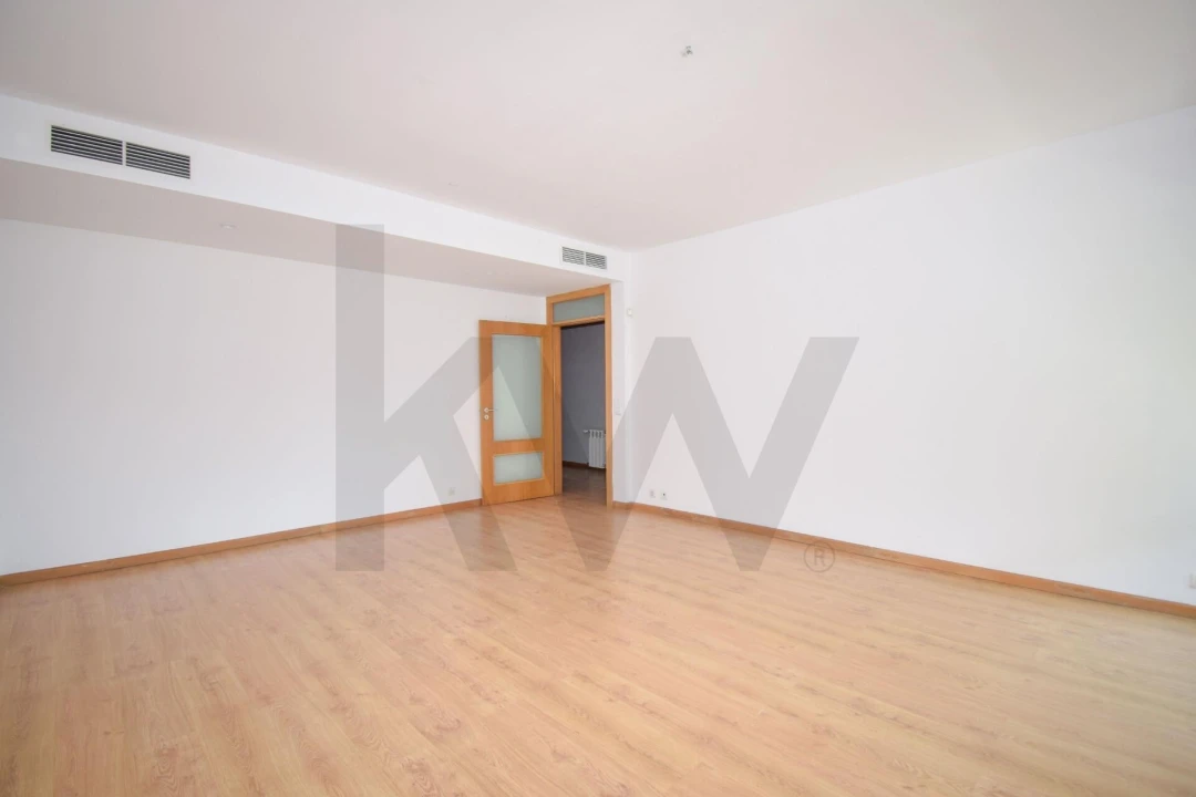 Apartamento T2 para Venda em Olivais Foto 8