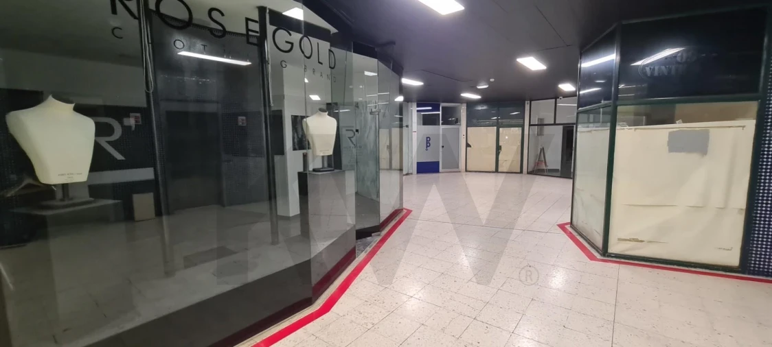 Escritório para Venda em Cedofeita, Santo Ildefonso, Sé, Miragaia, São Nicolau e Vitória Foto 8