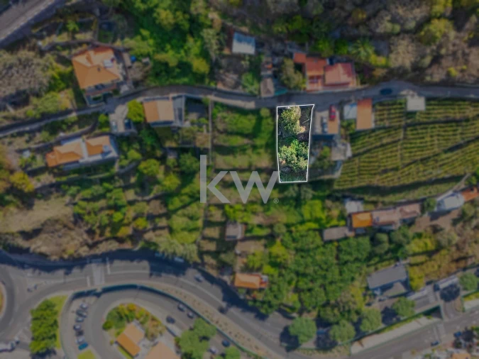 Terreno para Venda em Arco da Calheta Foto 4