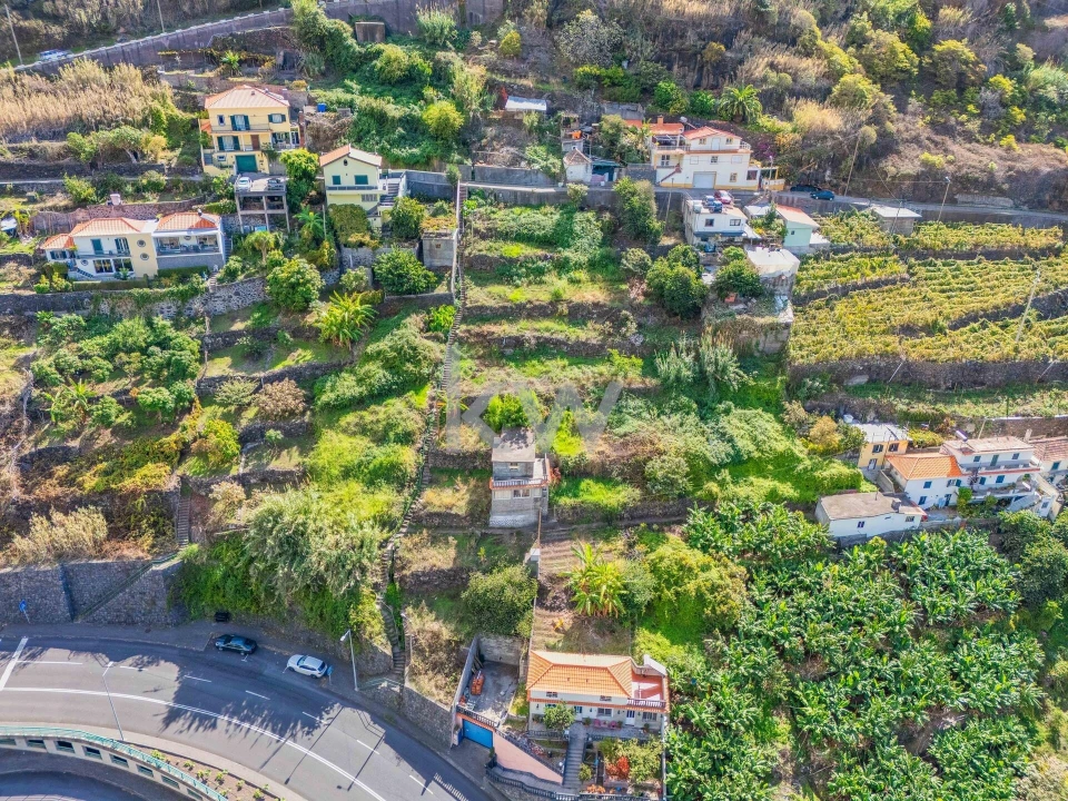 Terreno para Venda em Arco da Calheta Foto 3