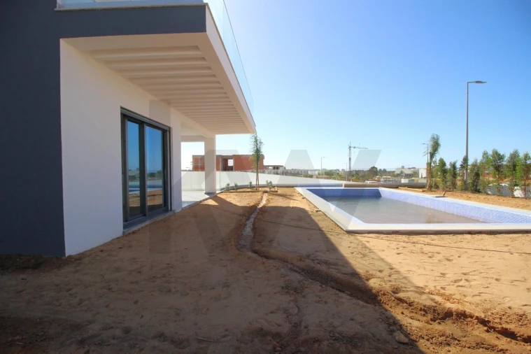 Moradia T4 para Venda em Alcantarilha e Pêra Foto 7