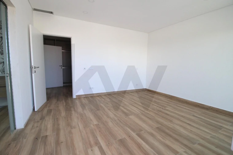 Moradia T4 para Venda em Alcantarilha e Pêra Foto 17