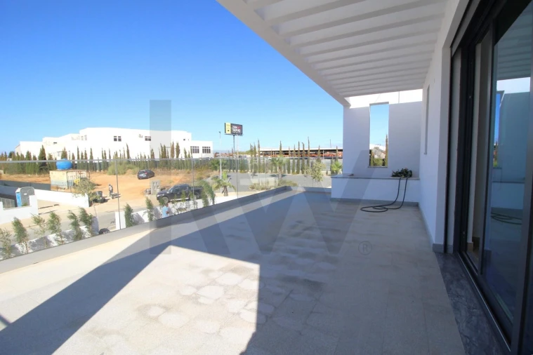 Moradia T4 para Venda em Alcantarilha e Pêra Foto 30