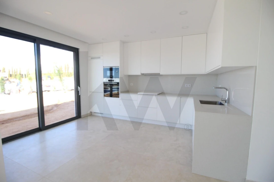 Moradia T4 para Venda em Alcantarilha e Pêra Foto 9