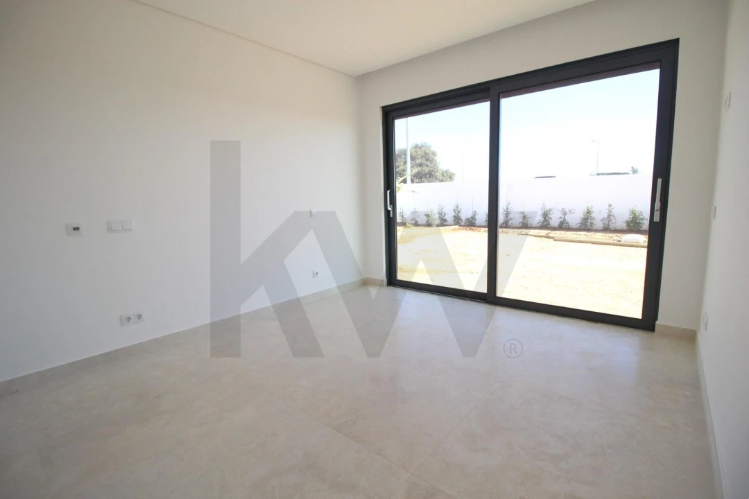 Moradia T4 para Venda em Alcantarilha e Pêra Foto 19