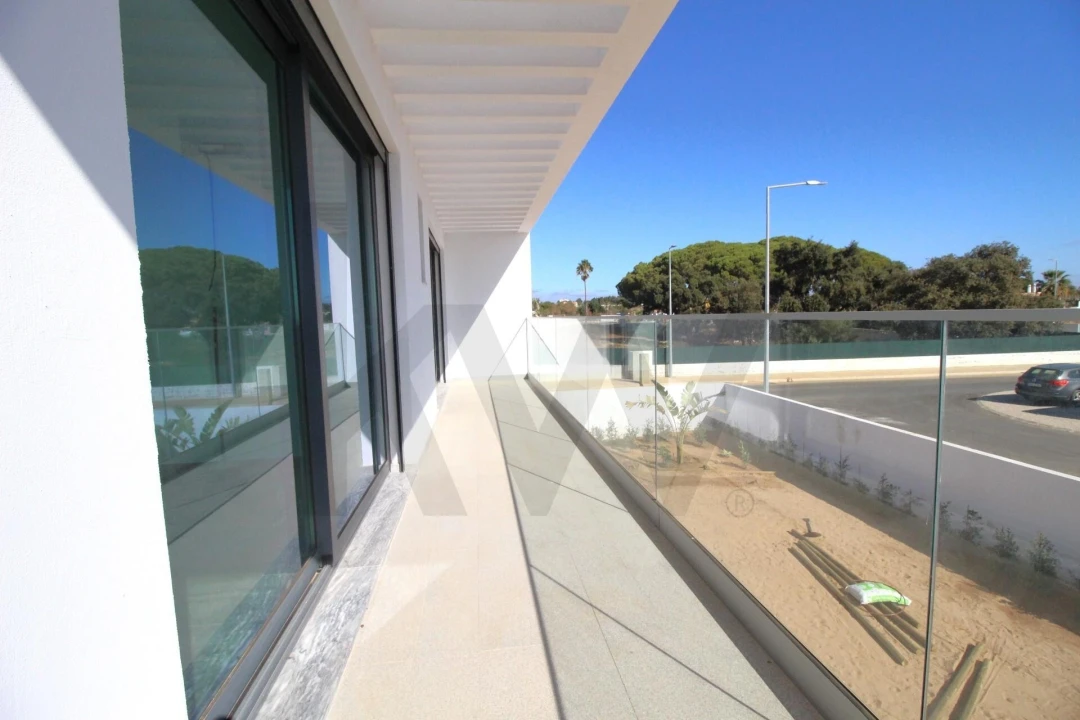 Moradia T4 para Venda em Alcantarilha e Pêra Foto 24