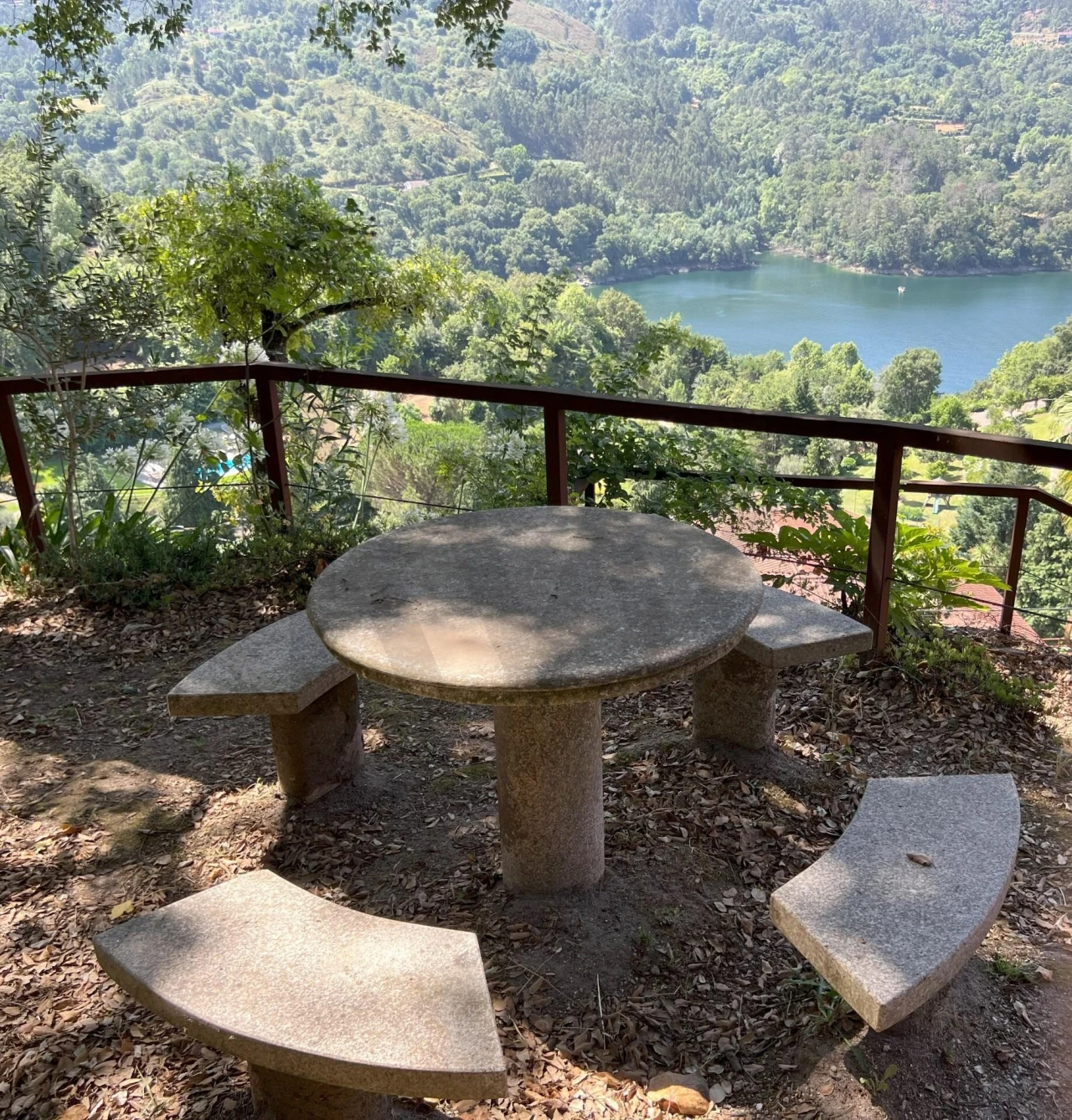 Moradia T3 para Venda em Valdosende Foto 12