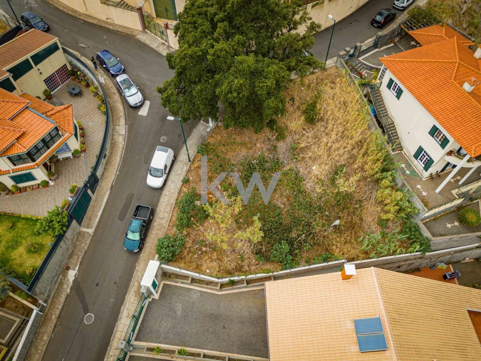 Terreno para Venda em Caniço Foto 3