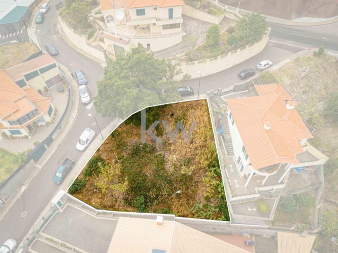 Terreno para Venda em Caniço Foto 17