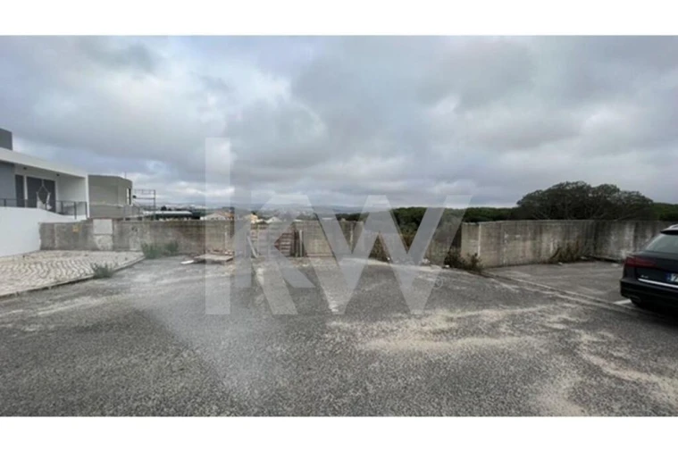 Moradia T3 para Venda em Santa Maria e São Miguel, São Martinho, São Pedro Penaferrim Foto 3