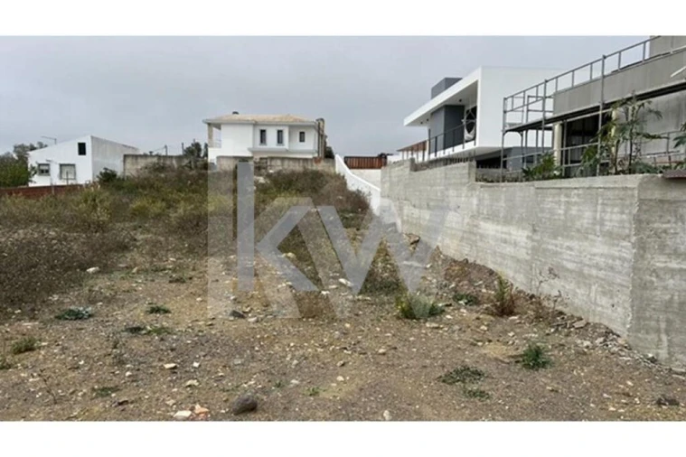 Moradia T3 para Venda em Santa Maria e São Miguel, São Martinho, São Pedro Penaferrim Foto 1