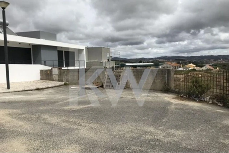 Moradia T3 para Venda em Santa Maria e São Miguel, São Martinho, São Pedro Penaferrim Foto 2